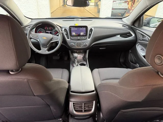 2023 Chevrolet Malibu 1LT - Photo 31