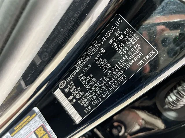 Used 2023 Black Hyundai SEL image 40