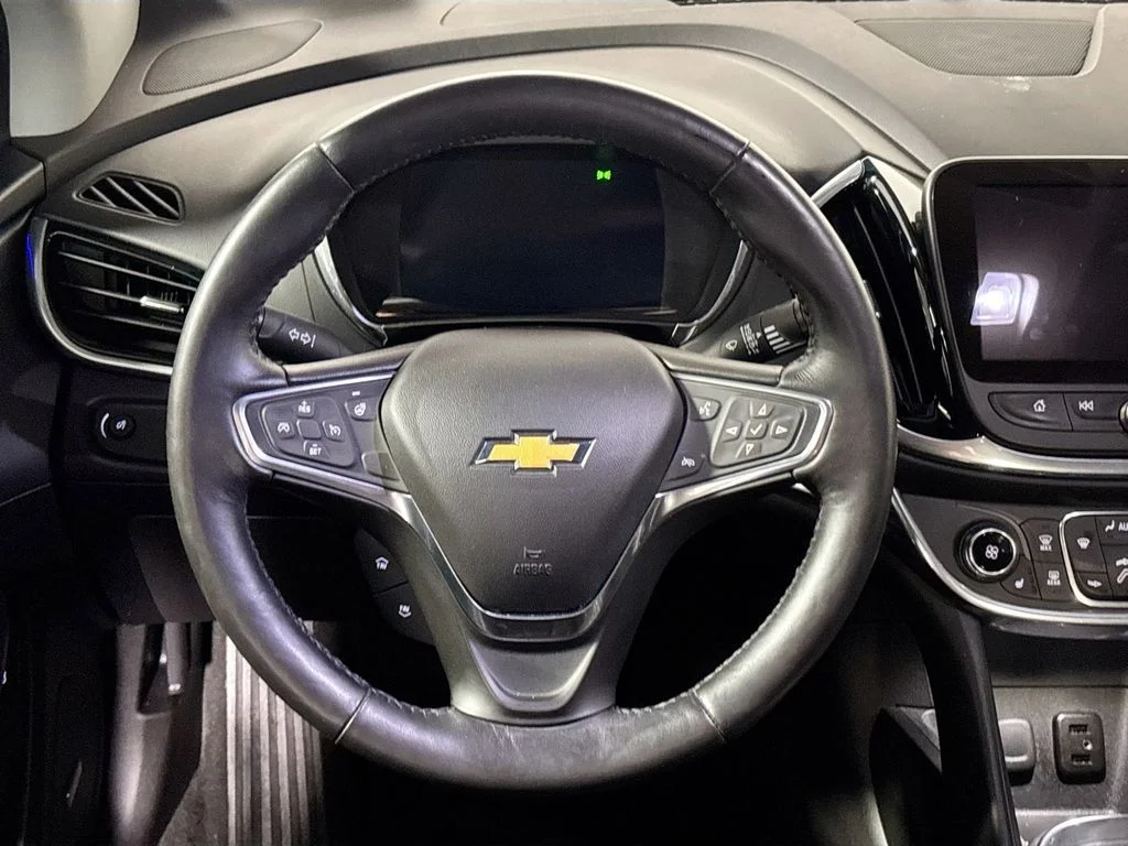 Used 2017 Silver Chevrolet Premier image 13