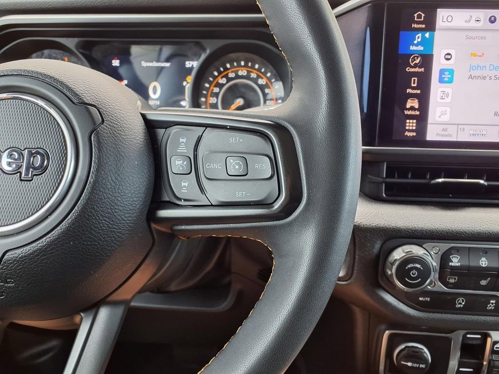 Used 2024 Black Clearcoat Jeep Sport S image 16