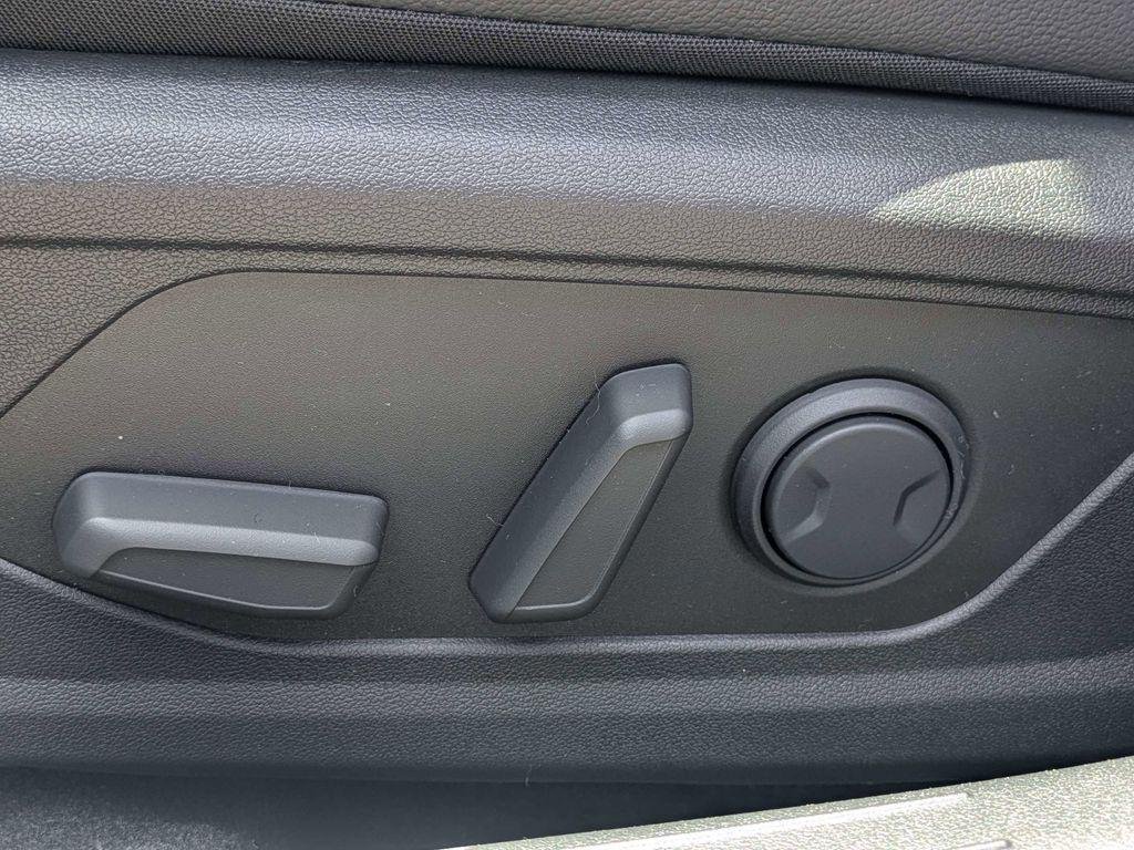 New 2026 Gray Hyundai Limited image 19