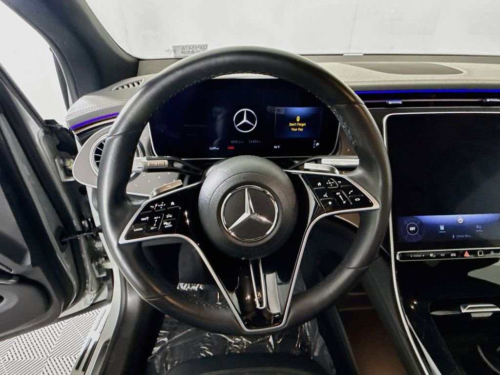 Used 2023 Gray Mercedes-Benz 450 image 11