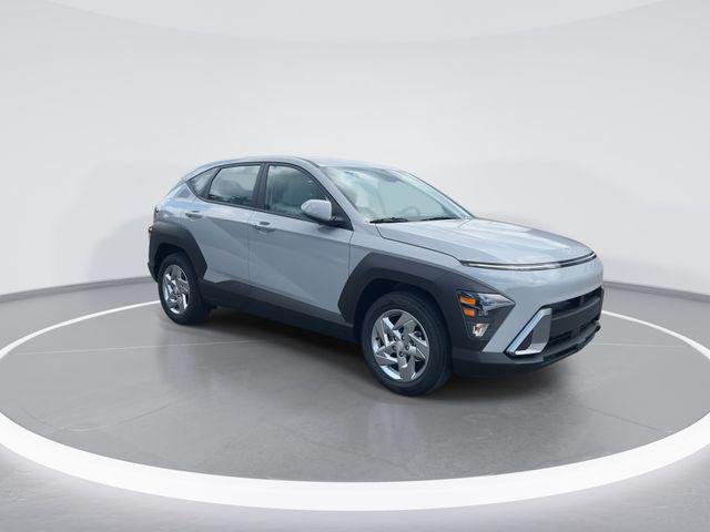 New 2026 Gray Hyundai SE FWD image 2