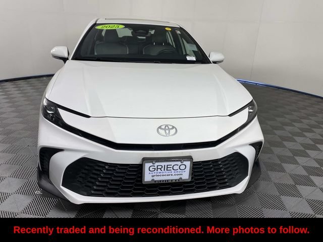 Used 2025 White Toyota SE image 3