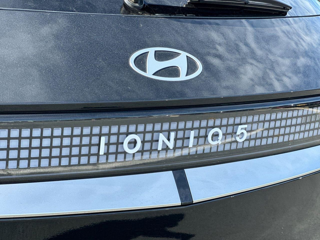 New 2026 Black Hyundai Limited image 24
