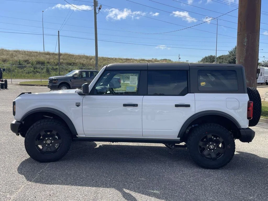 New 2026 White Ford Big Bend image 6