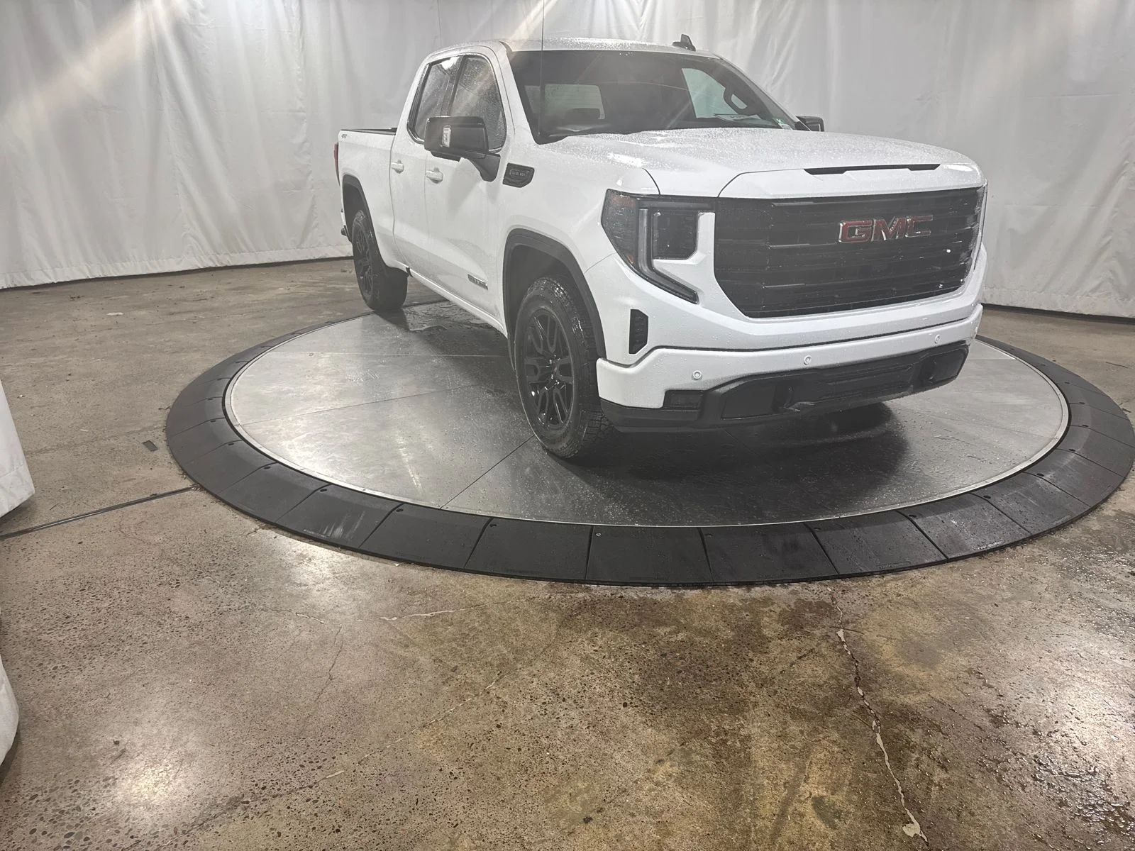 Used 2026 Summit White GMC Elevation image 10