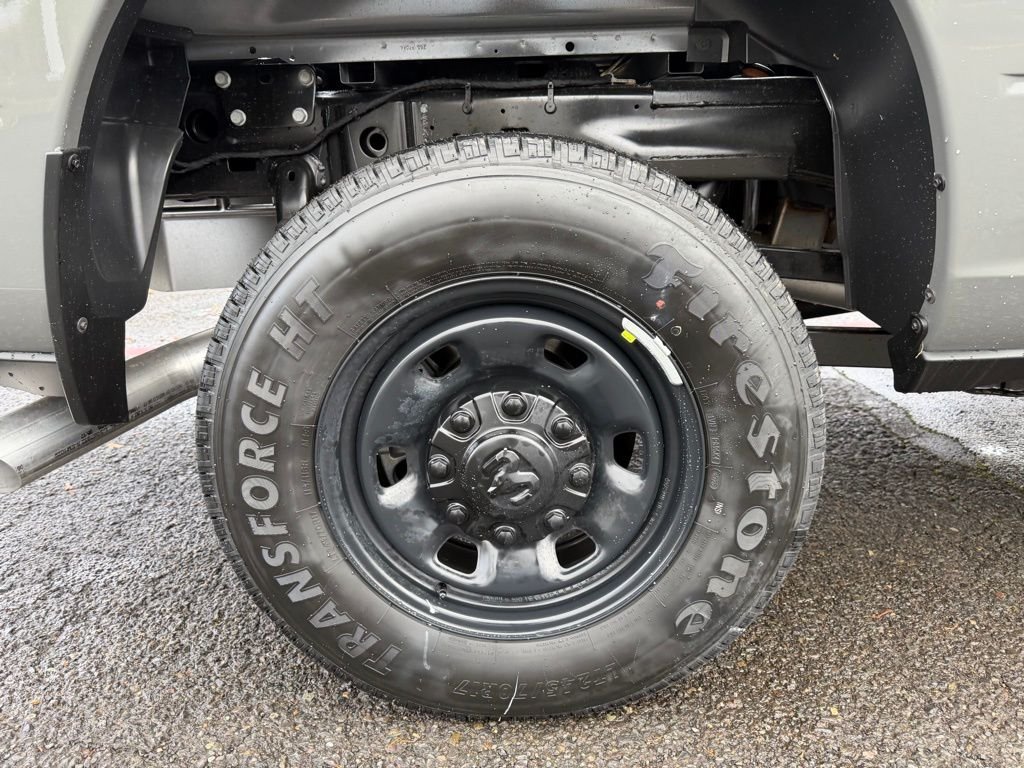 New 2026 Ceramic Gray Clearcoat RAM Tradesman image 9