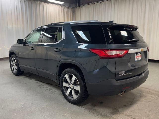 Used 2018 GRAPHITE METALLIC Chevrolet LT Leather image 6