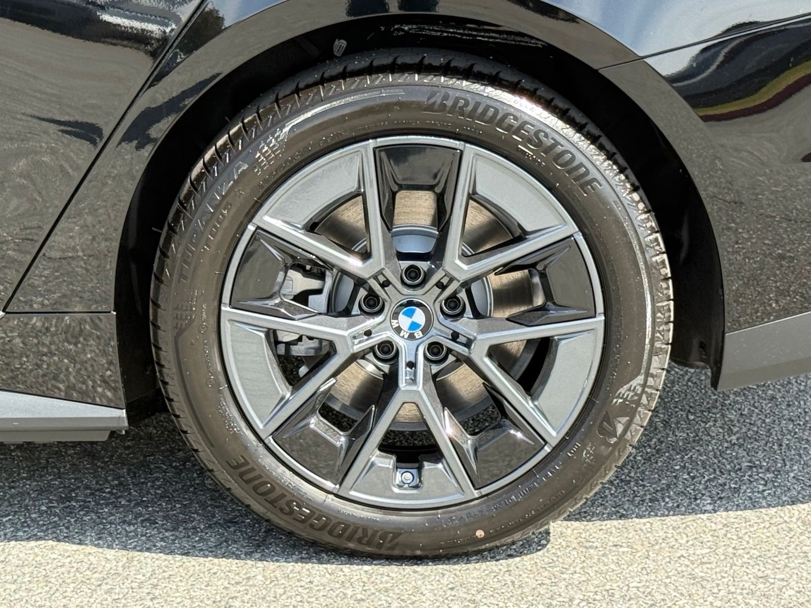 New 2026 Jet Black BMW eDrive40 image 18