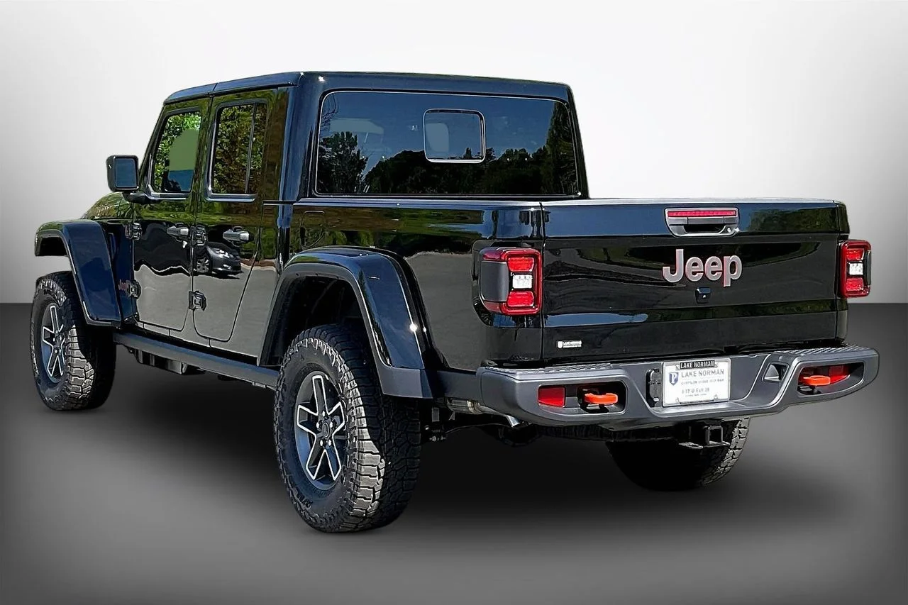 New 2026 Black Clearcoat Jeep Mojave image 6