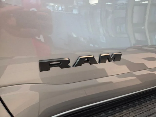 New 2026 Billet Silver Metallic Clear-Coat Exterior Paint RAM Big Horn/Lone Star image 5