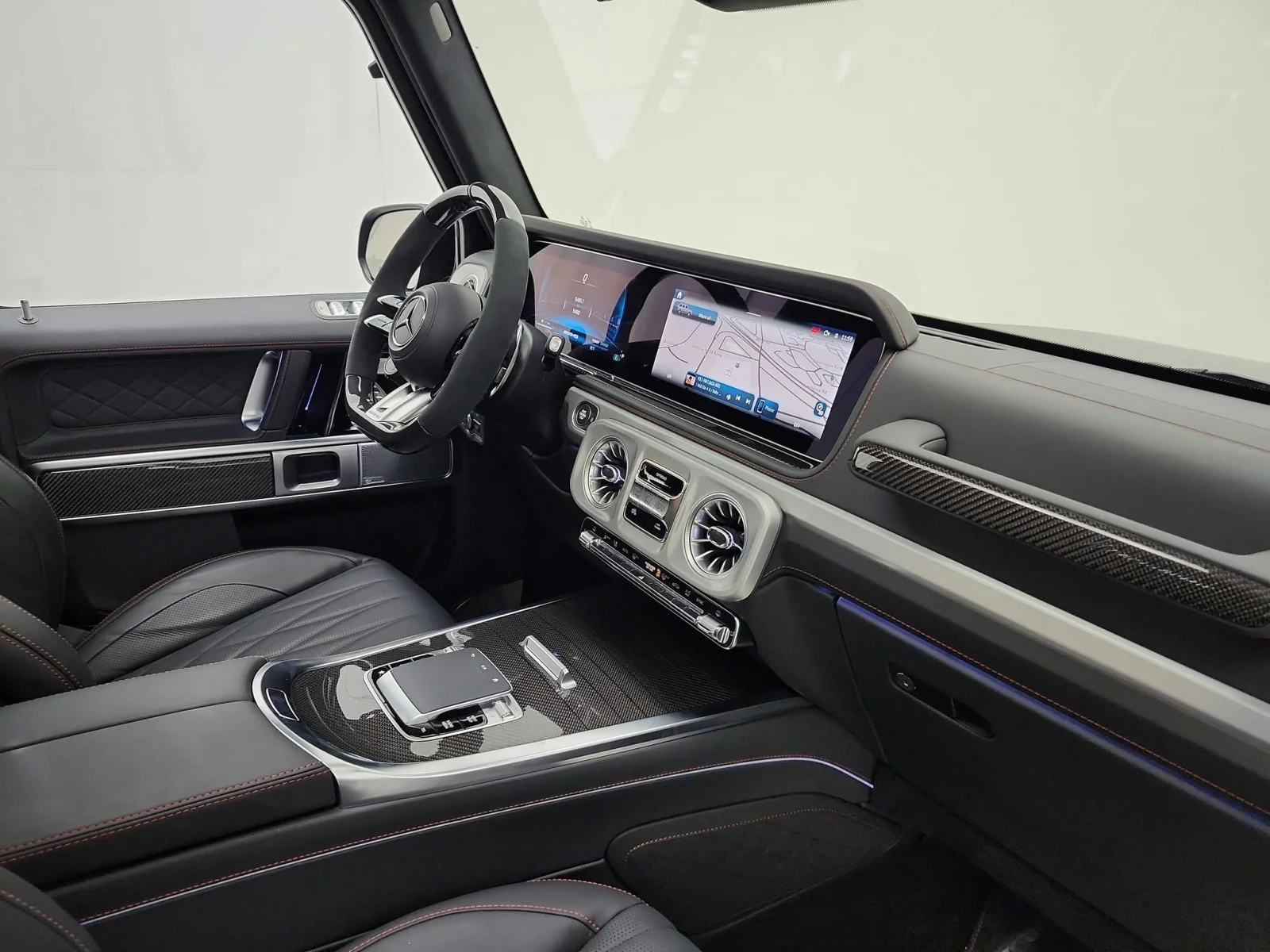 Certified Used 2025 MANUFAKTUR Night Black magno Mercedes-Benz AMG® G 63 SUV image 18