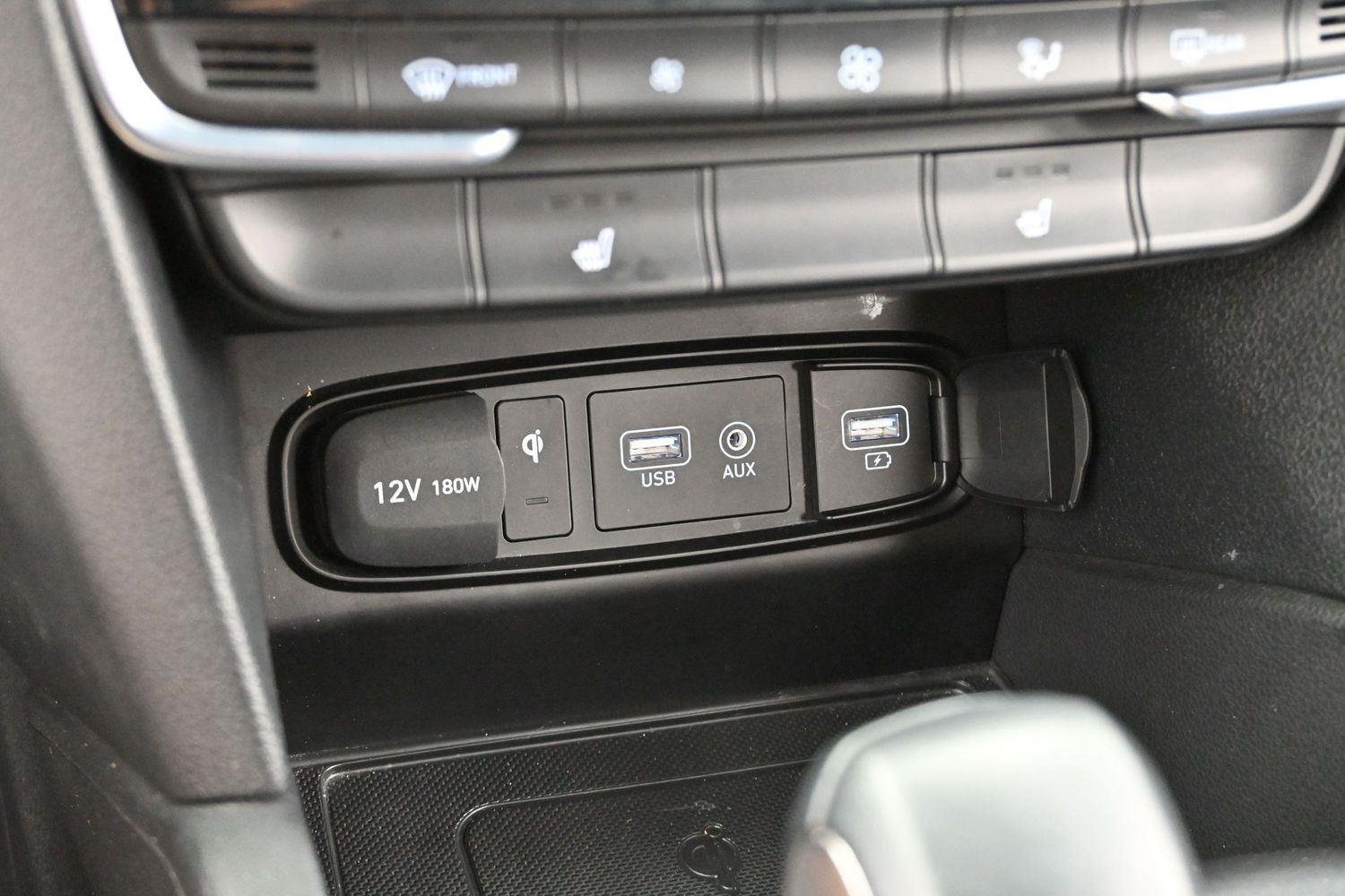 Used 2020 Twilight Black Hyundai SEL image 24