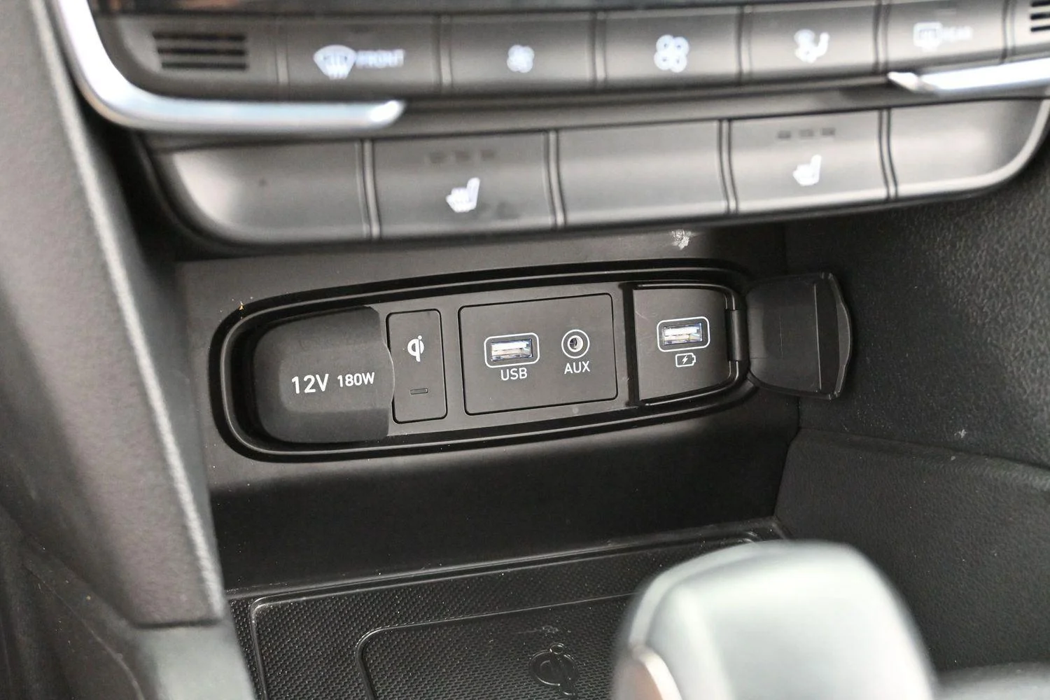 Used 2020 Twilight Black Hyundai SEL image 24
