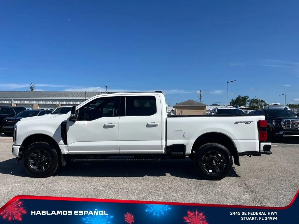 Used 2024 White Ford LARIAT image 4