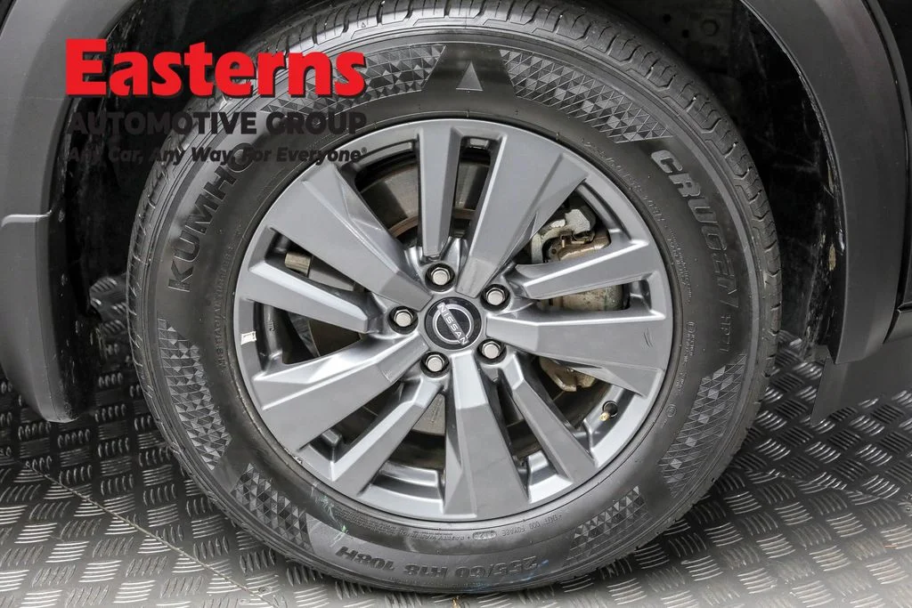 Used 2024 Black Nissan S image 32