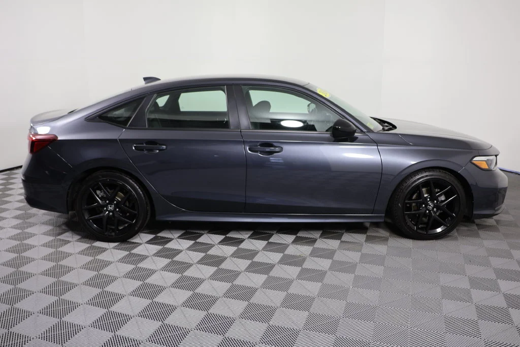 Used 2026  Honda Sport image 9