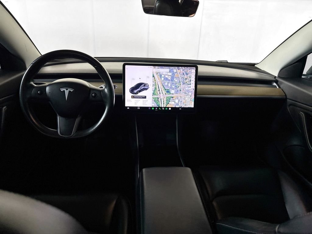 Used 2018  Tesla Performance image 12