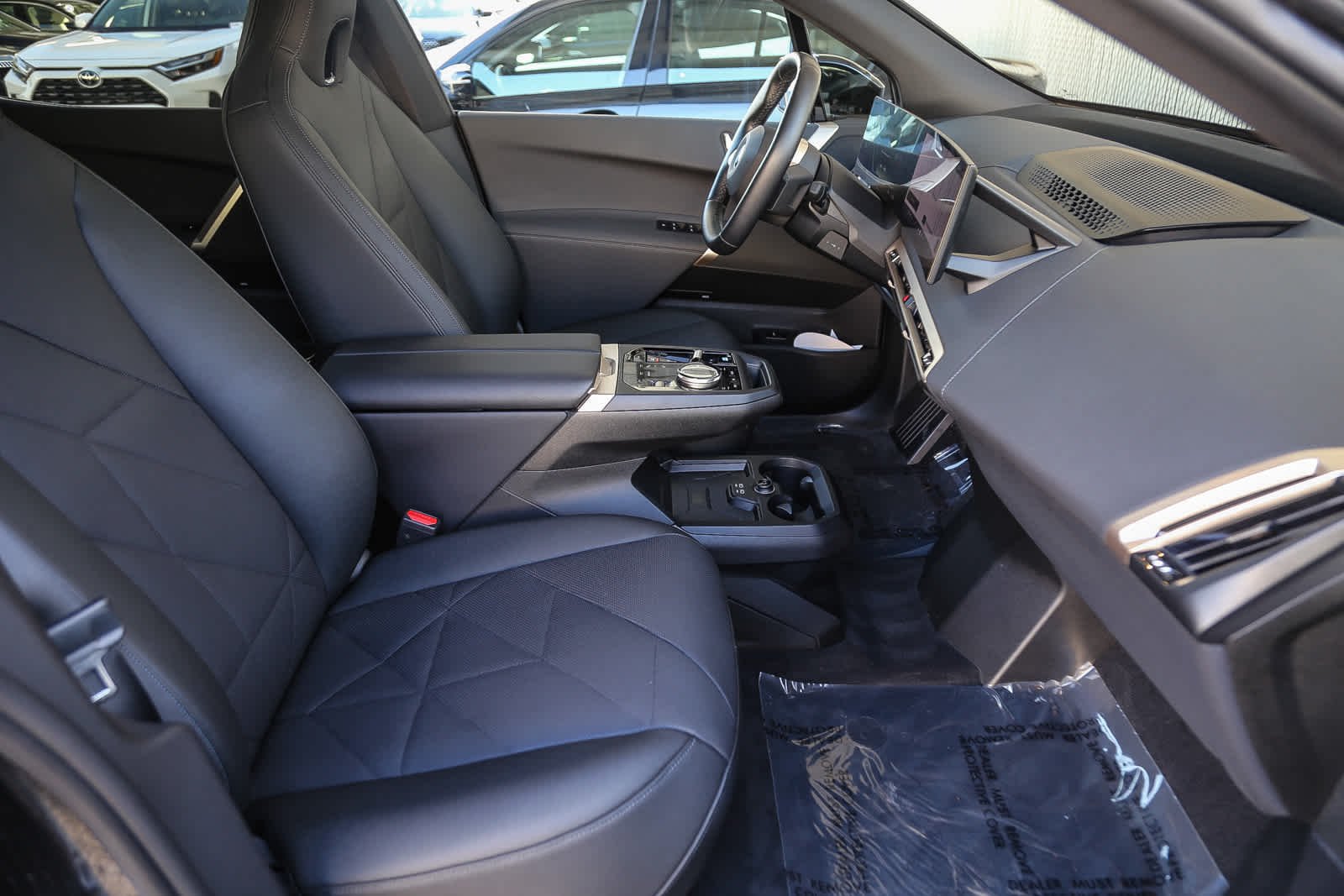 2025 BMW iX 50 - Photo 13