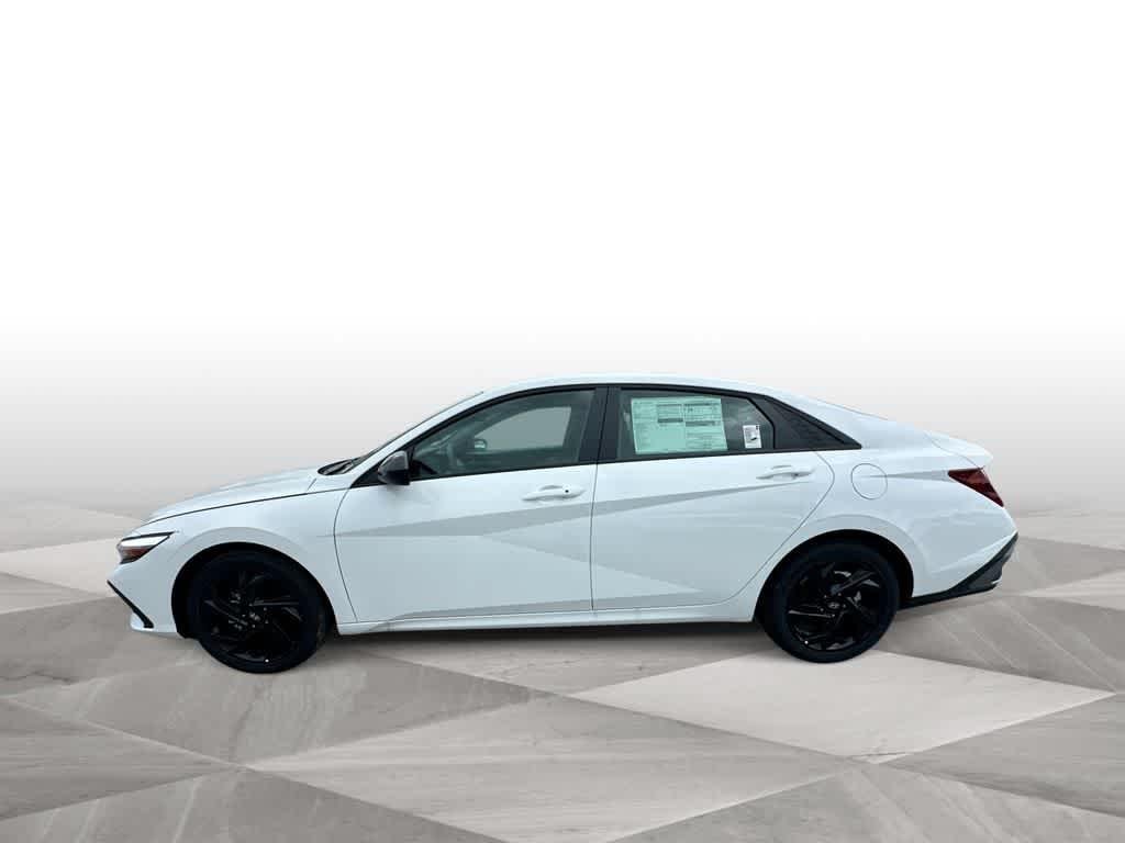 New 2026 Serenity White Hyundai SEL Sport image 5