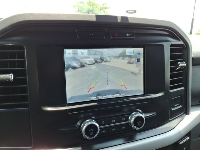 Used 2022  Ford XL image 24