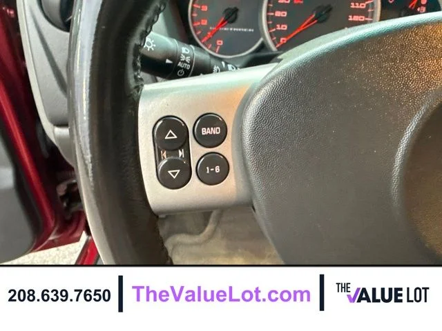 Used 2005 Red Pontiac GT image 21