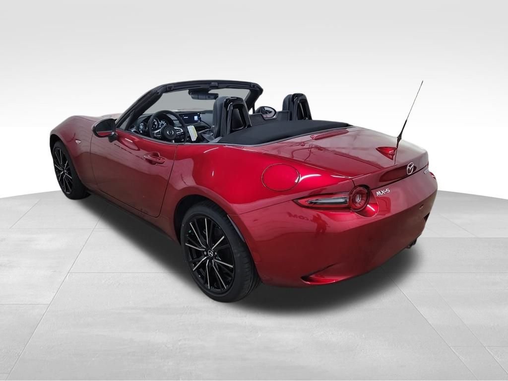 2025 Mazda MX-5 Miata Grand Touring - Photo 11