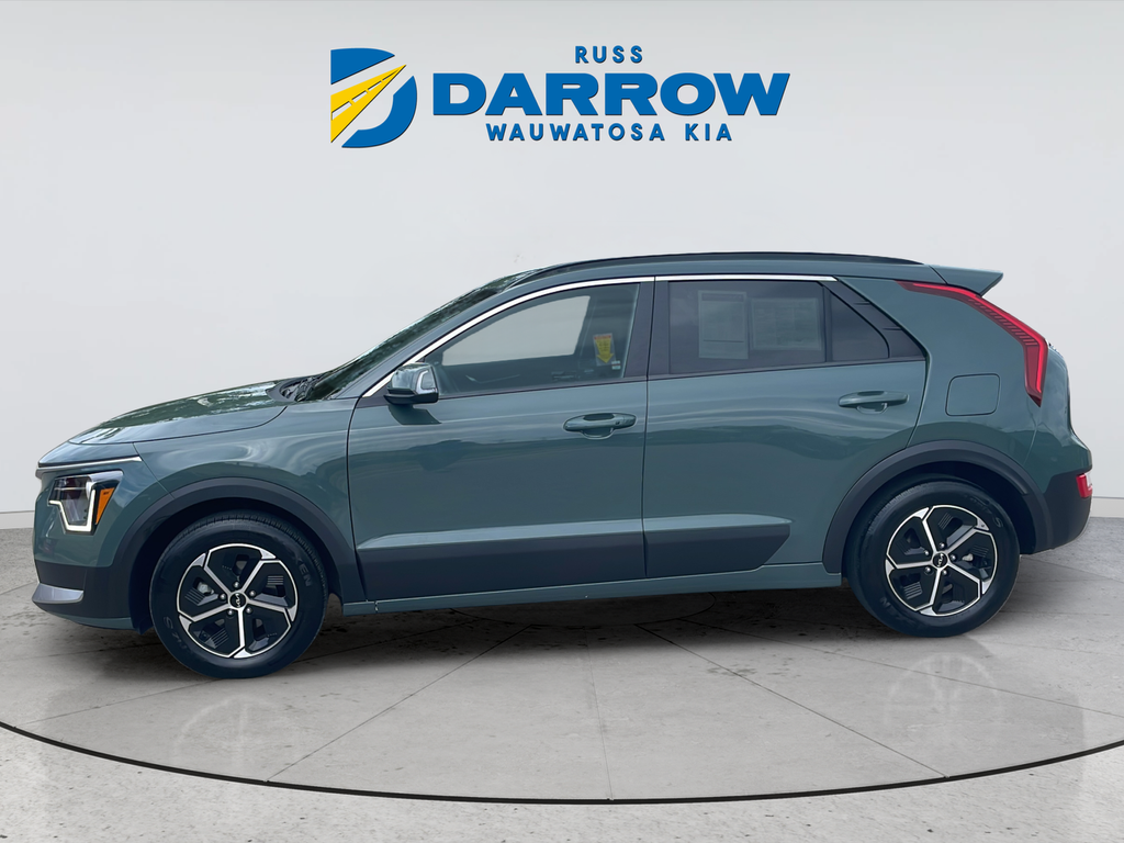 Used 2023 Green Kia EX image 2