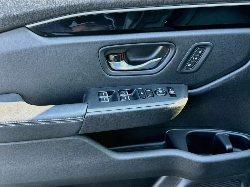 2025 Honda Pilot EX-L - Photo 21
