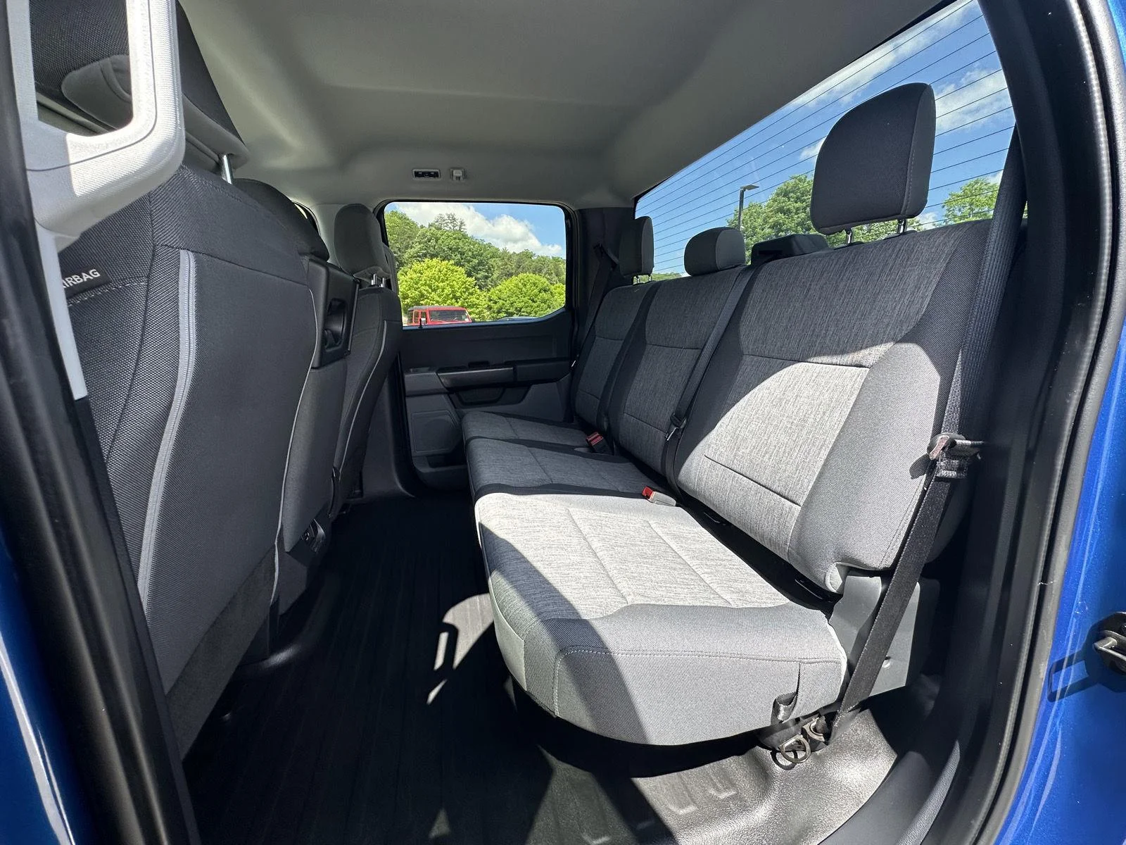 Used 2022 BLUE Ford XL image 11