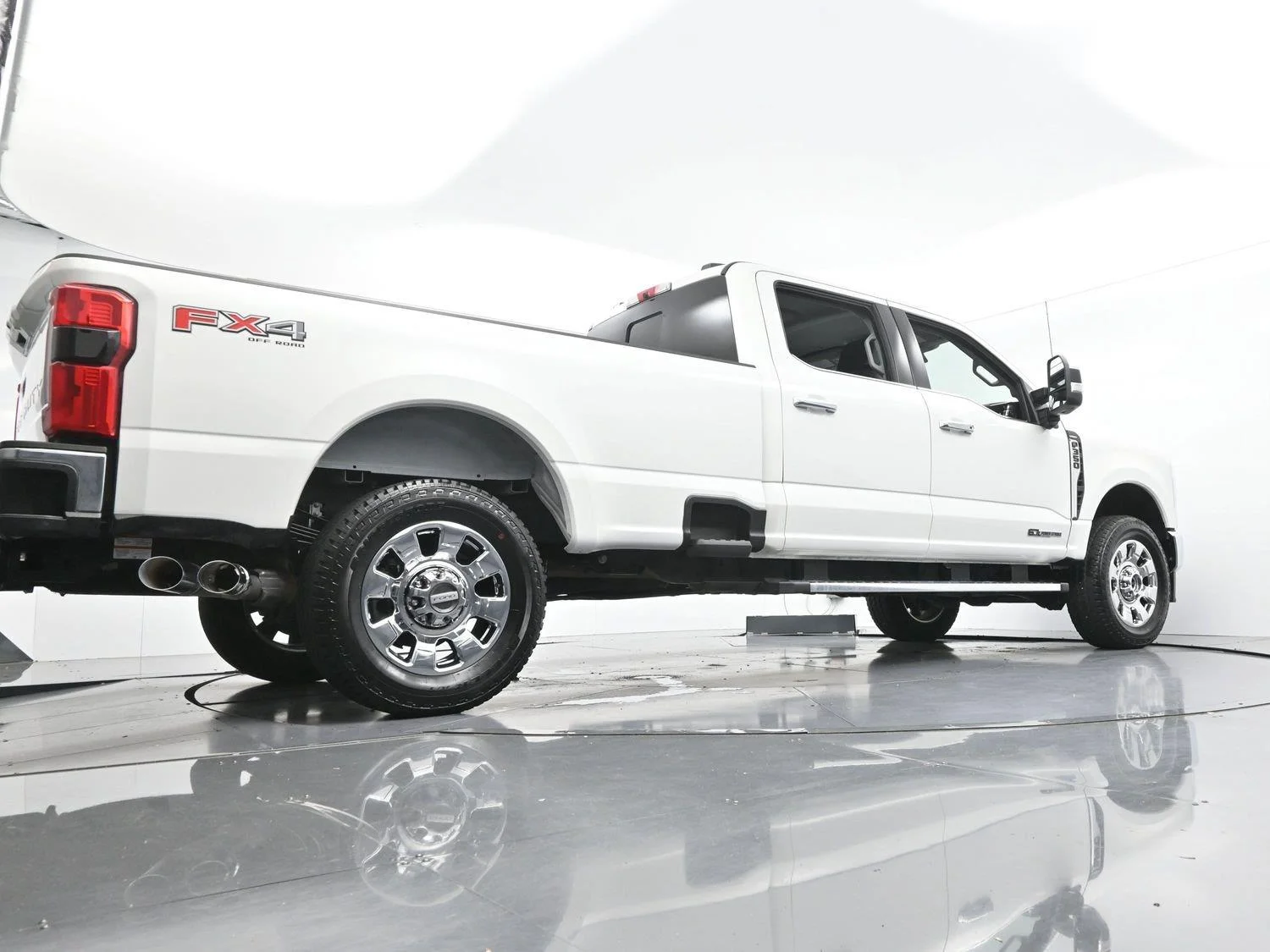 Used 2025 White Ford XL image 50