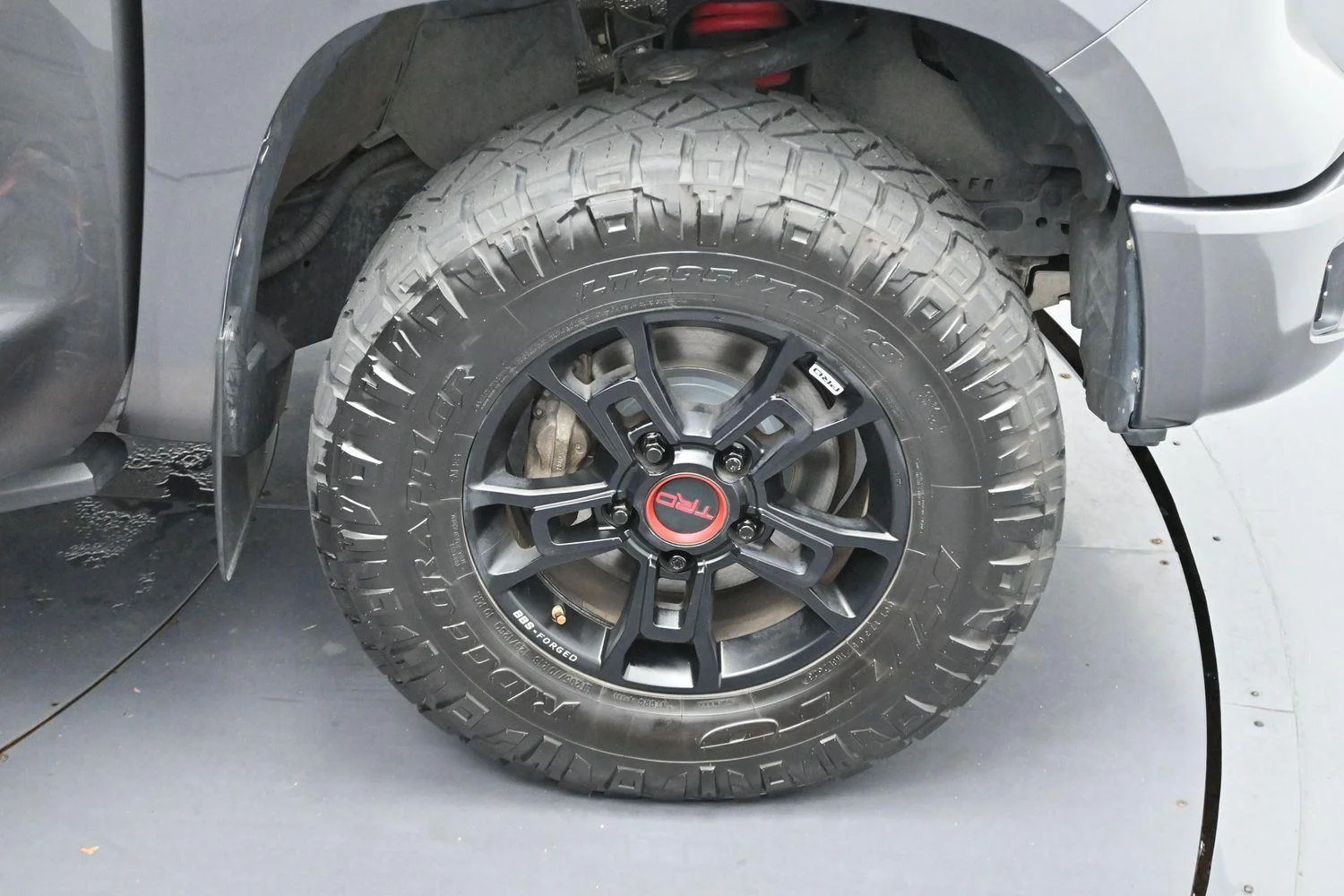 Used 2020 Magnetic Gray Metallic Toyota SR5 image 35