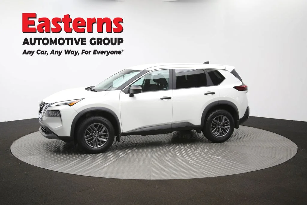 Used 2023 White Nissan S image 53