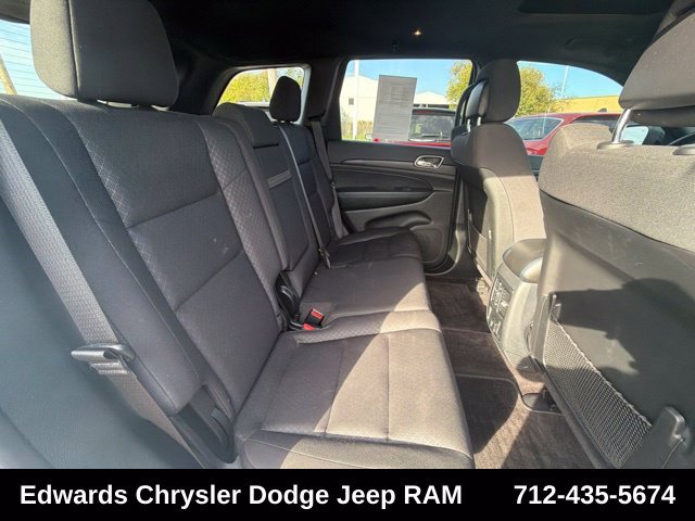 Used 2019 White Jeep Laredo image 35