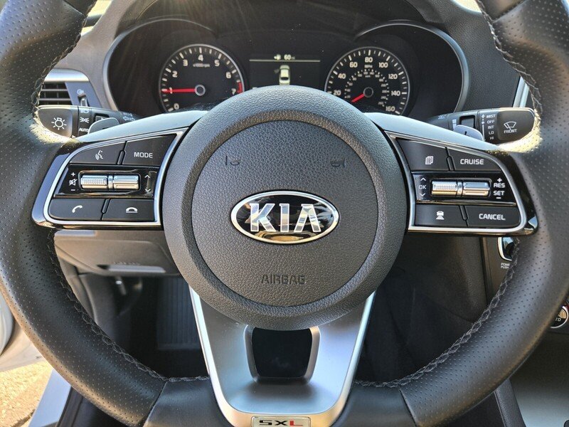 Used 2019 Snow White Pearl KIA SX AUTO image 23