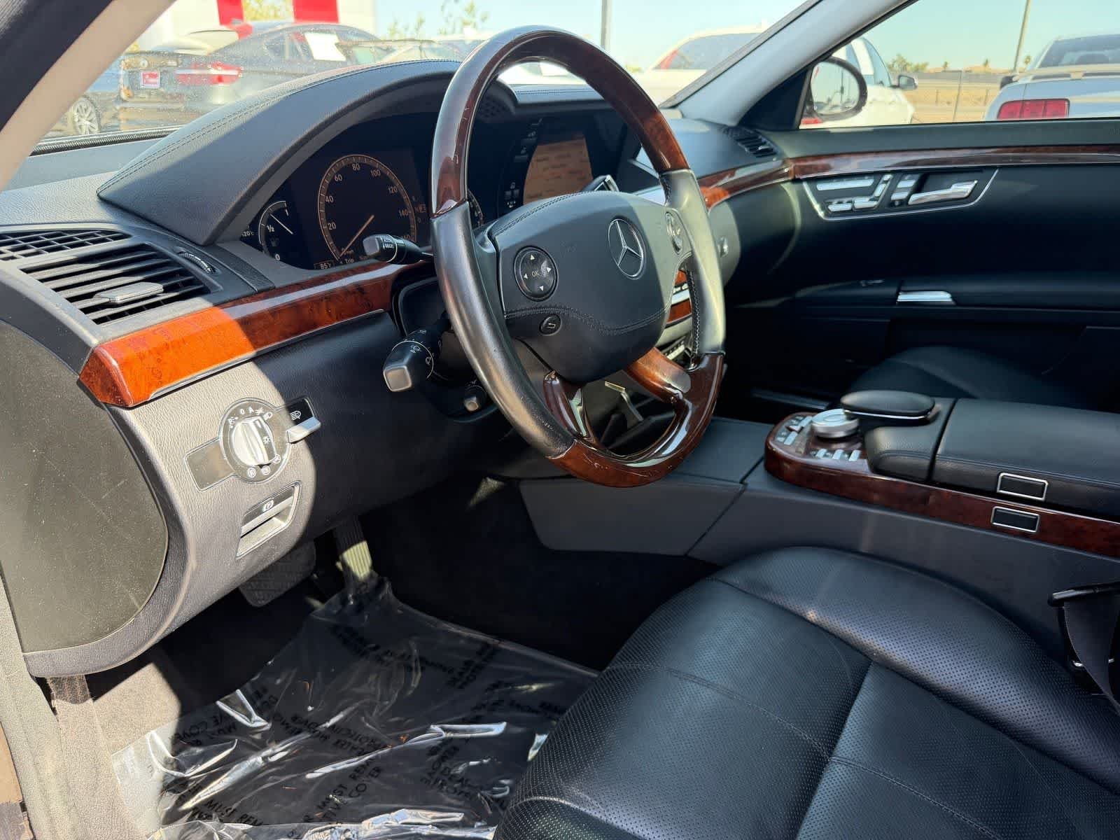Used 2007 Mercedes-Benz S-Class S550 with VIN WDDNG71X77A046683 for sale in Avondale, AZ