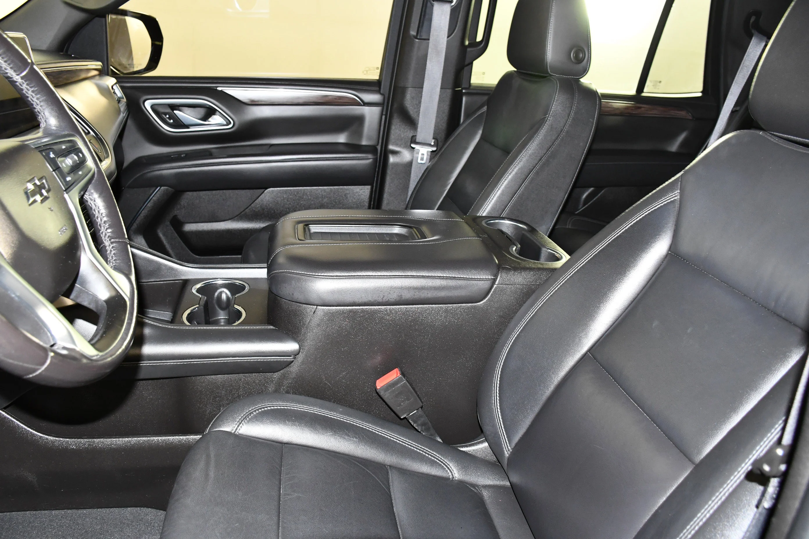 Used 2021 Black Chevrolet Z71 image 42