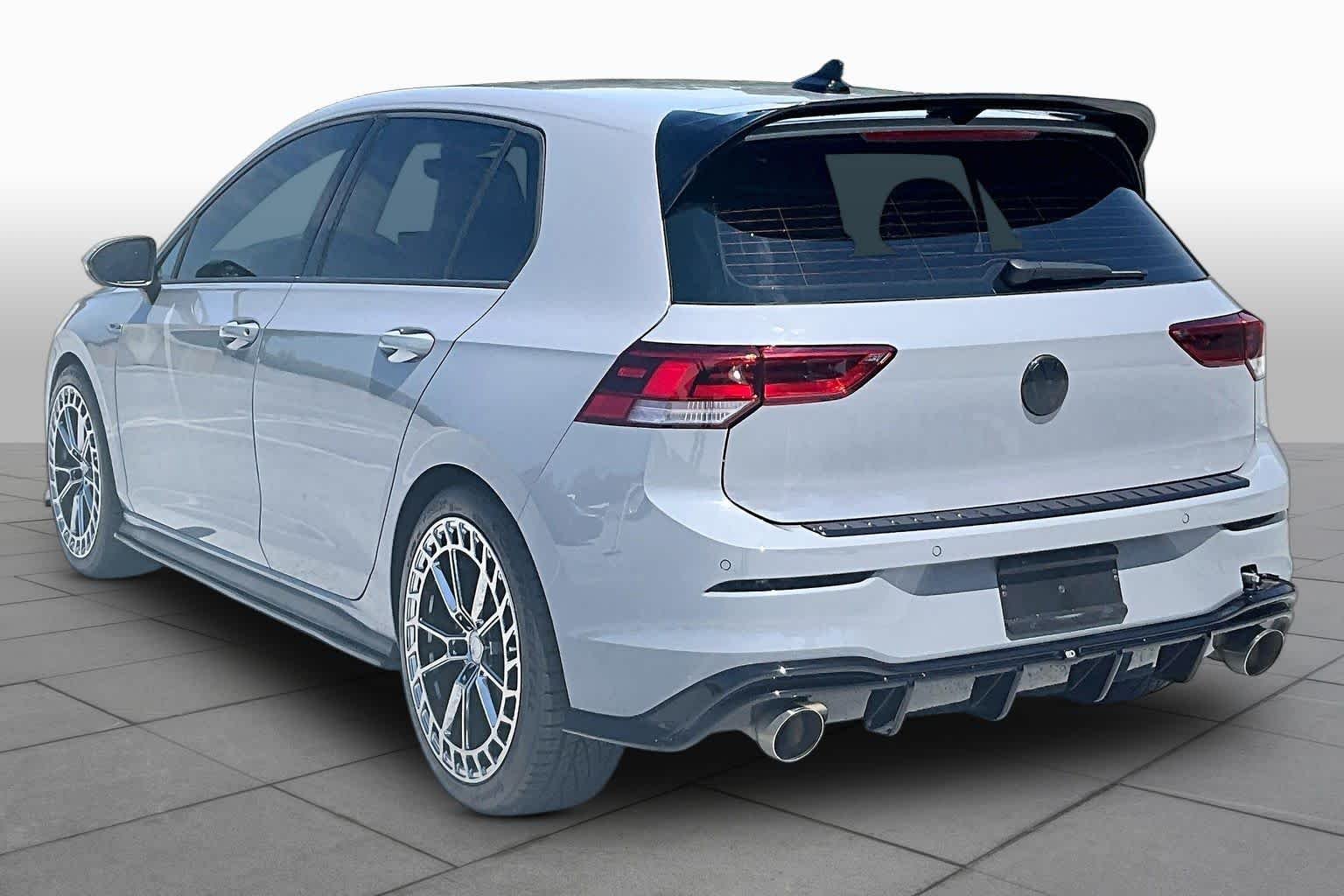 Used 2025 Moonstone Gray Volkswagen S image 11