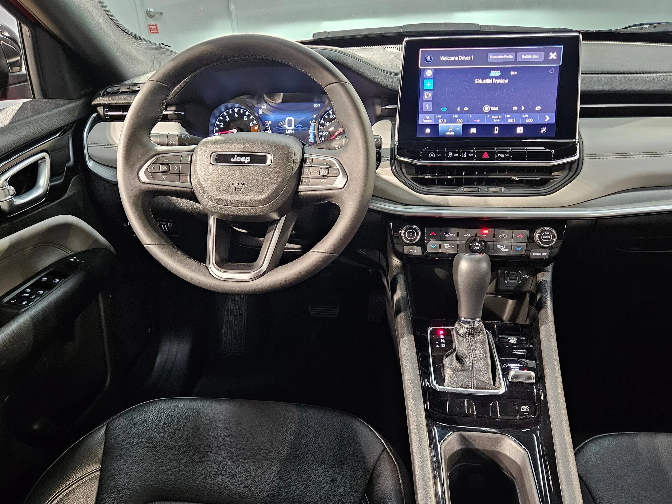 2025 Jeep Compass Limited - Photo 9