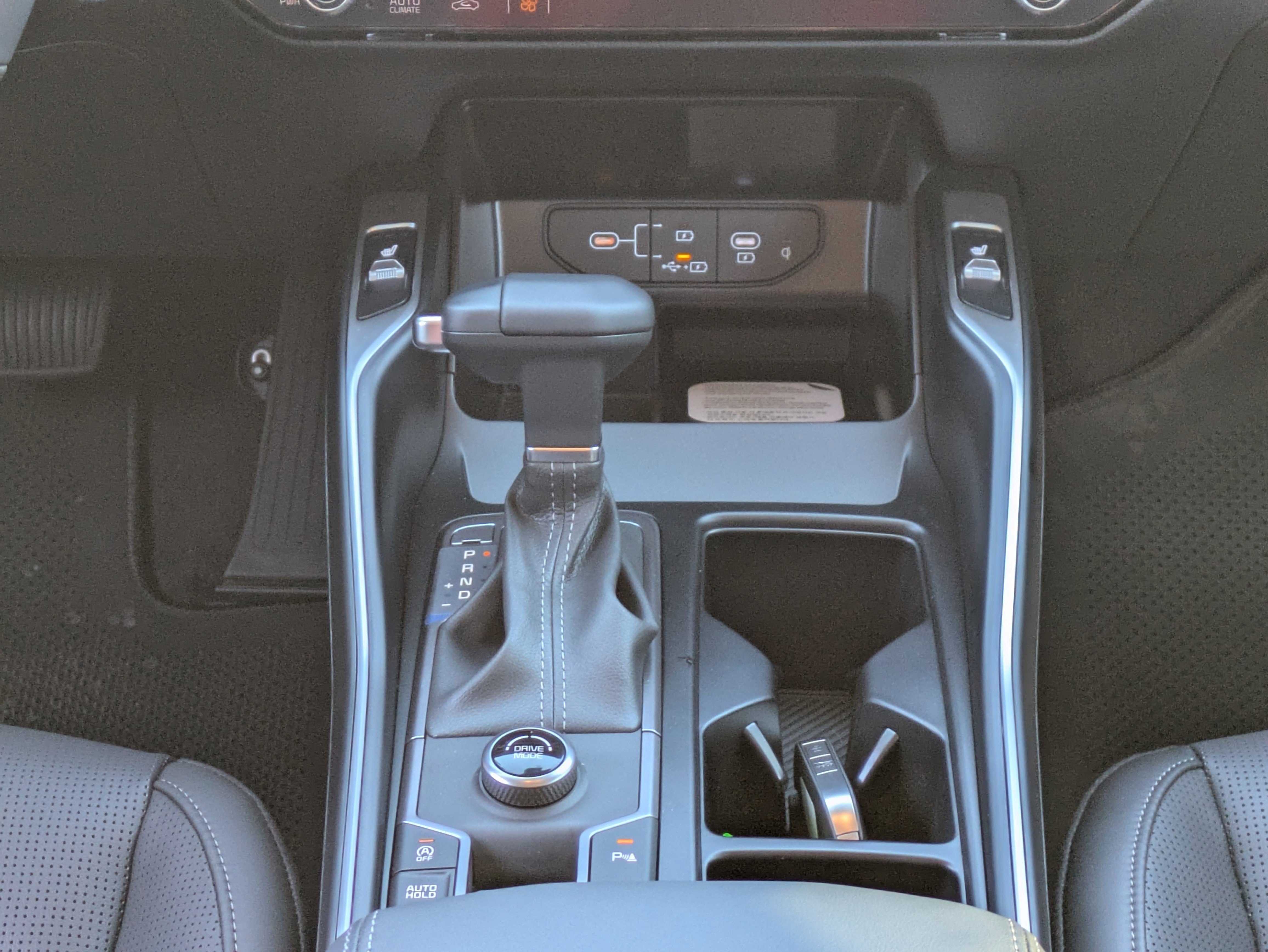New 2026 Ivory Silver Kia S image 21