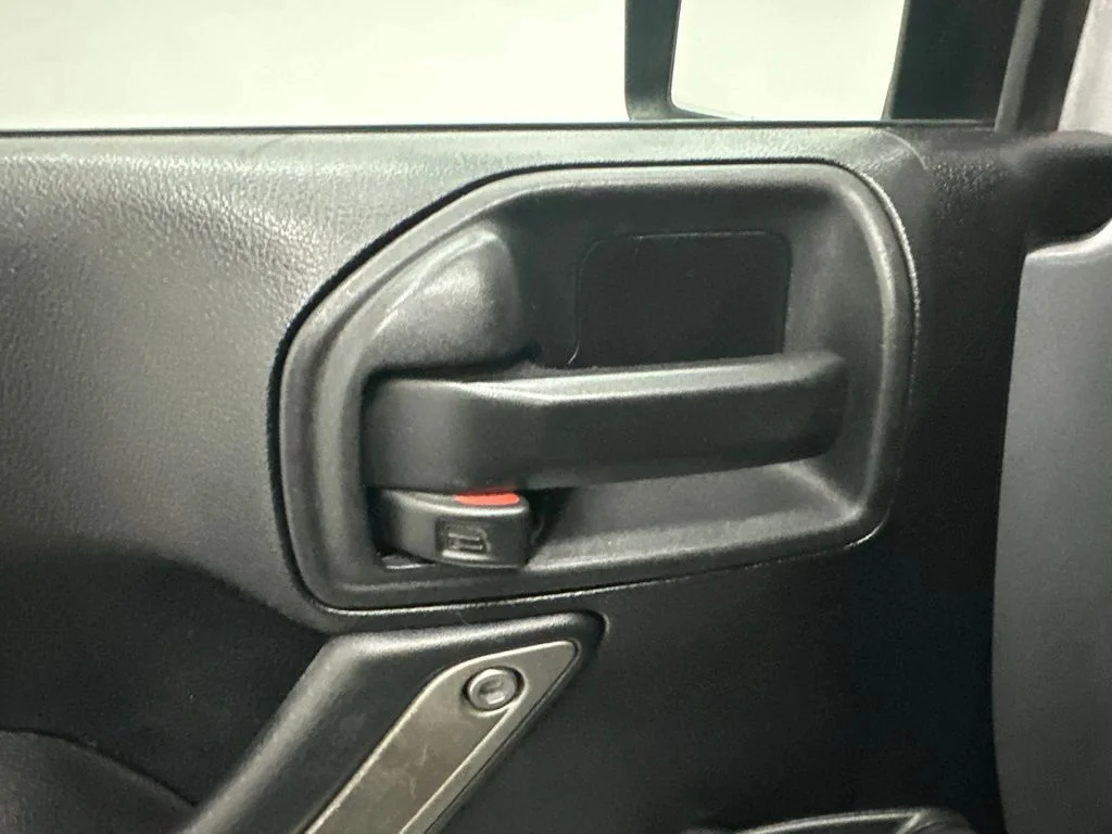 Used 2015 Silver Jeep Sport image 12