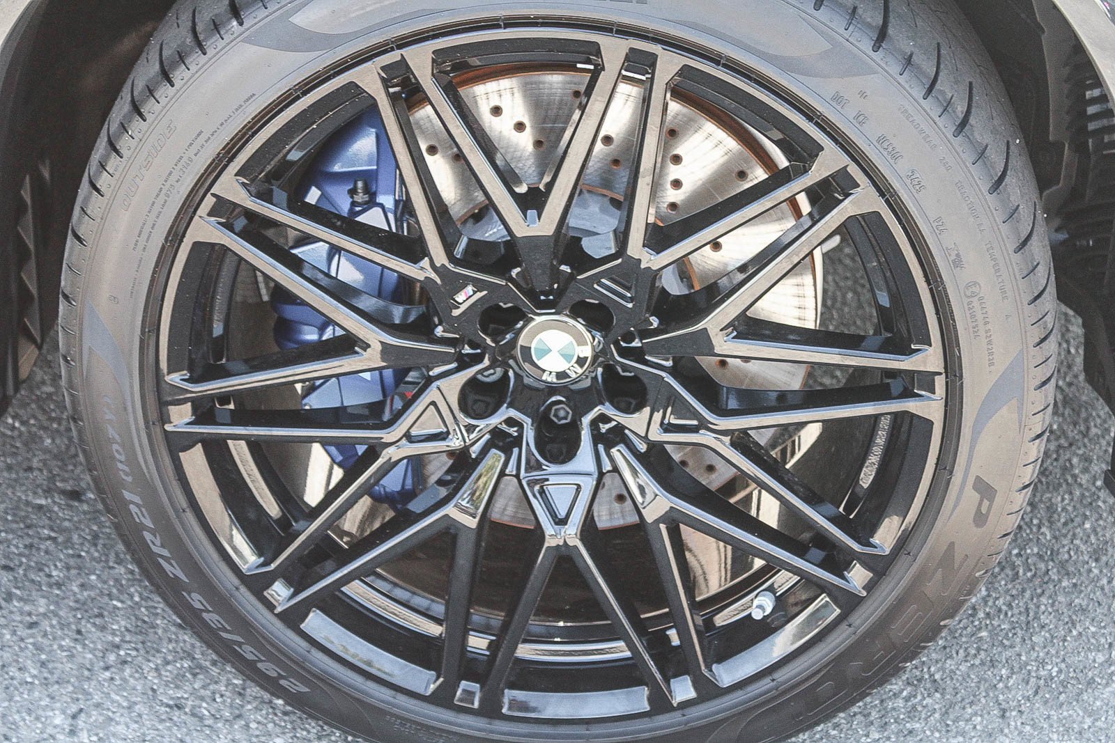 2026 BMW X6 M X6 M - Photo 10