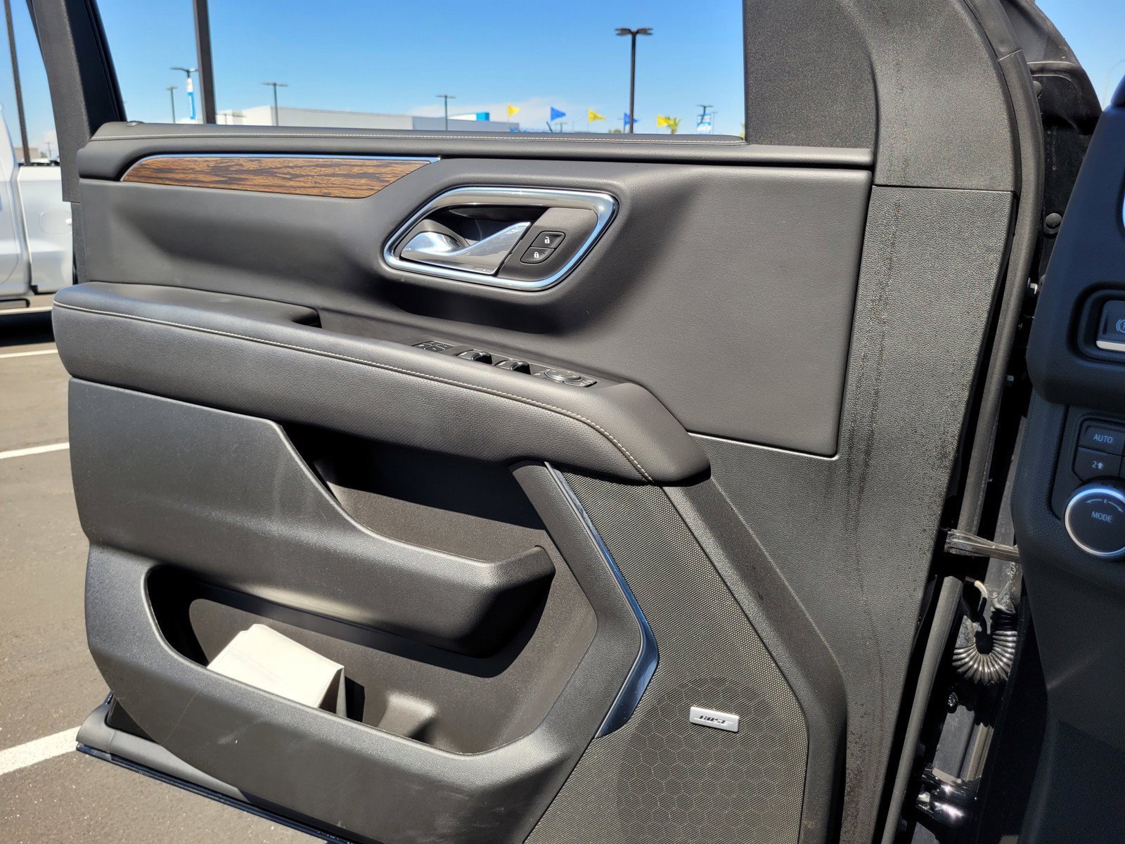 Used 2024 Black Chevrolet Premier image 26