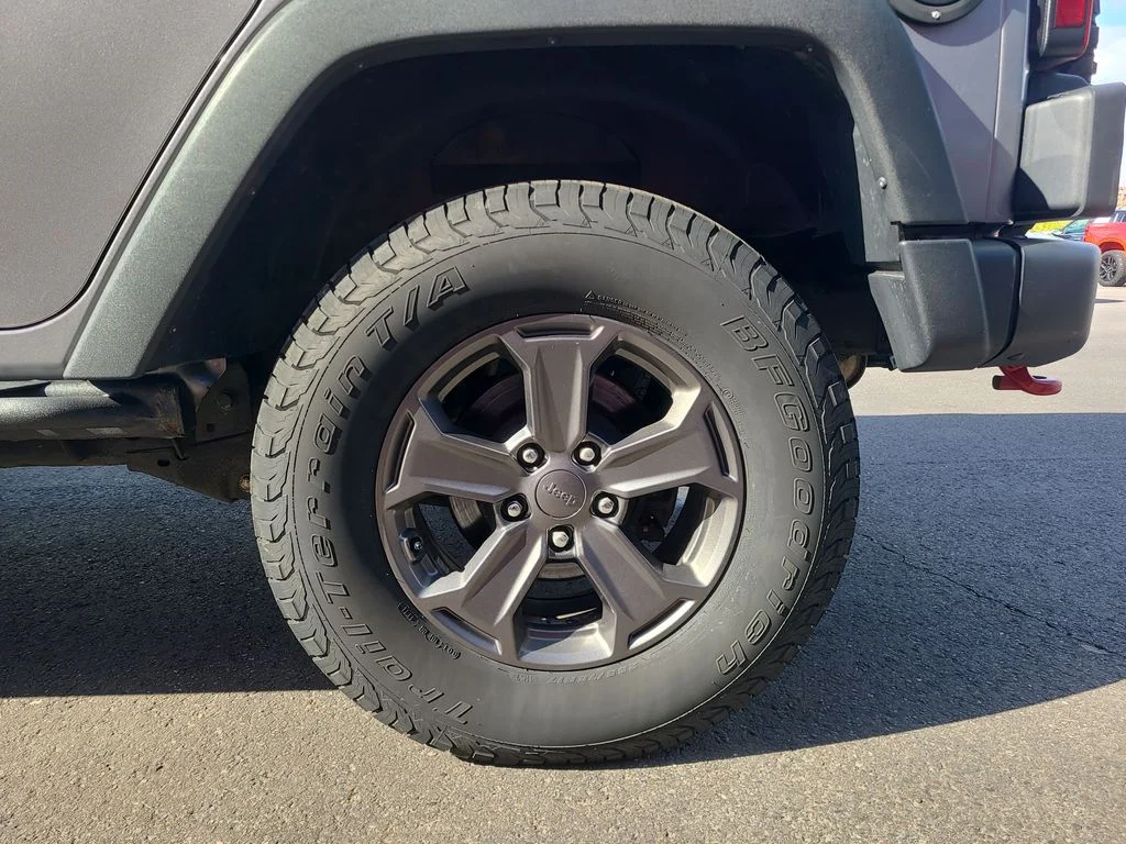 2017 Jeep Wrangler Unlimited Rubicon Recon - Photo 16