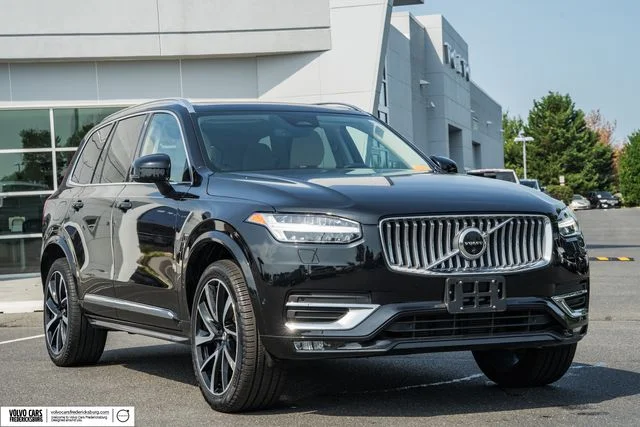 2023 Volvo XC90 Plus