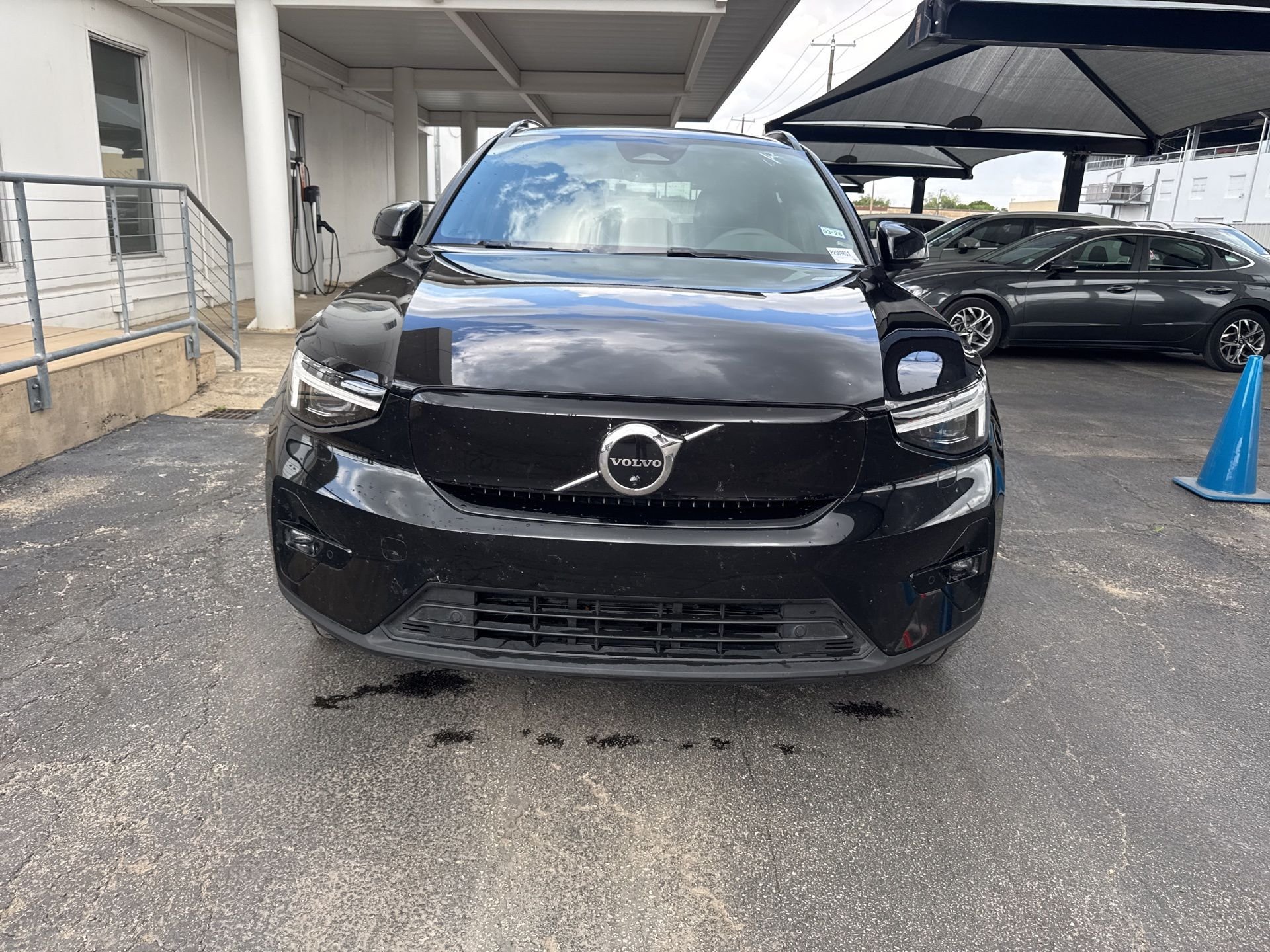 Used 2023 Volvo XC40 Ultimate with VIN YV4ED3UMXP2989851 for sale in Fort Worth, TX