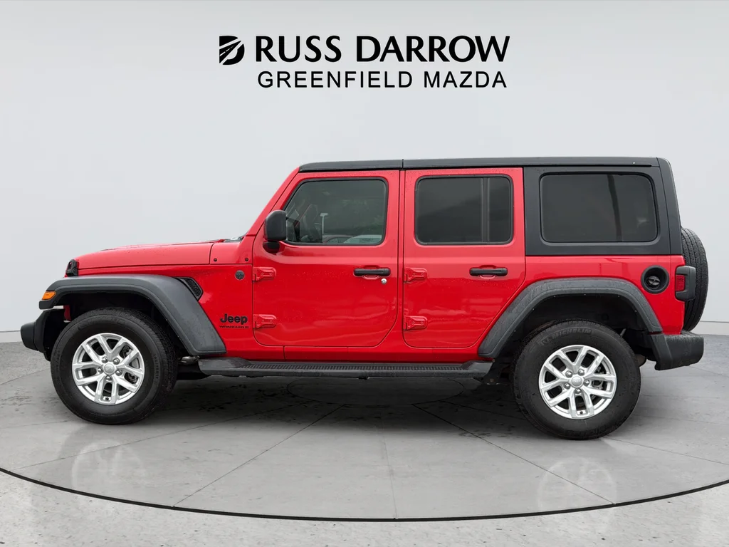 Used 2023 Red Jeep Sport S image 2