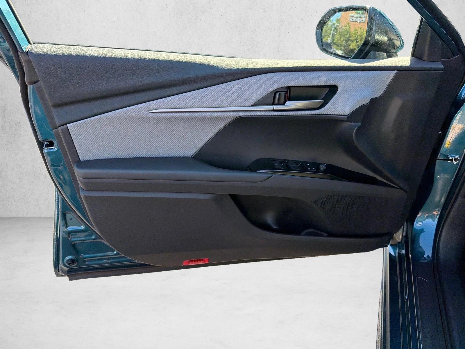 New 2026 Ocean Gem Toyota SE image 10