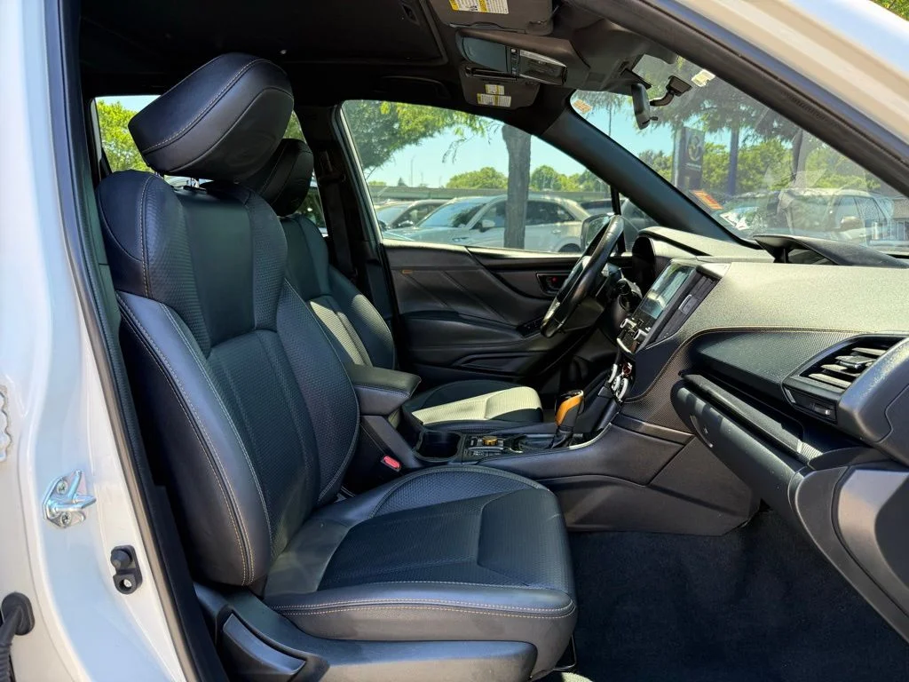 Used 2024 White Subaru Wilderness image 32